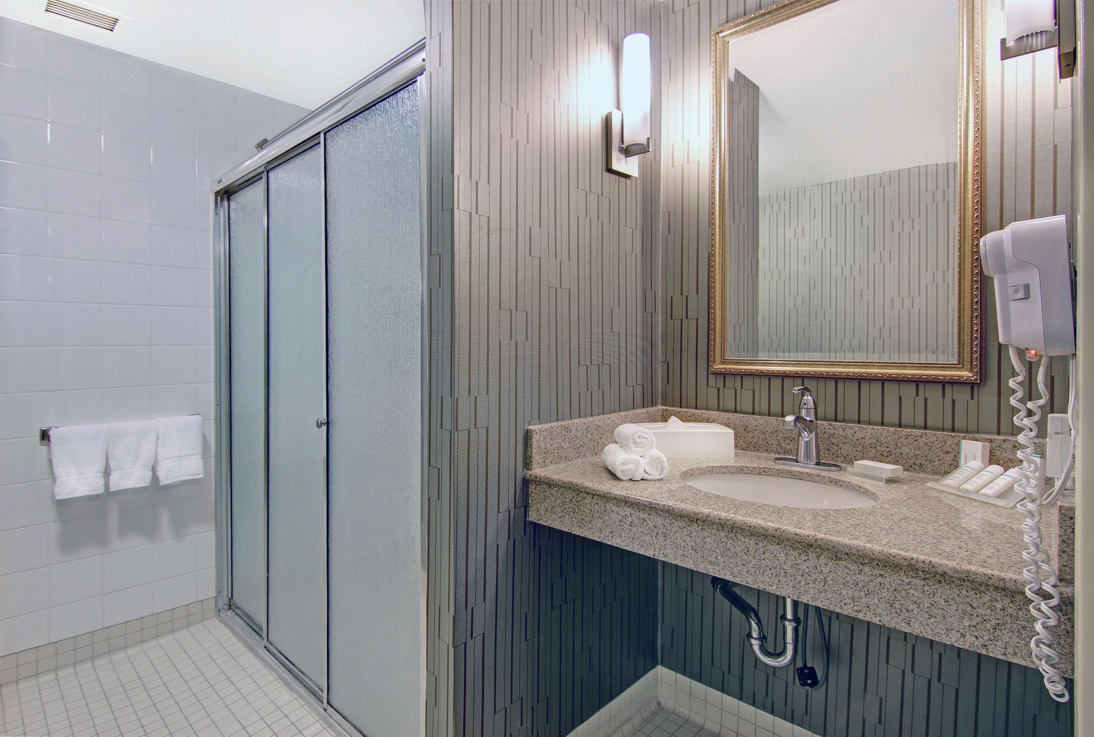 Hilton Garden Inn Toronto/Markham Thornhill Exteriör bild
